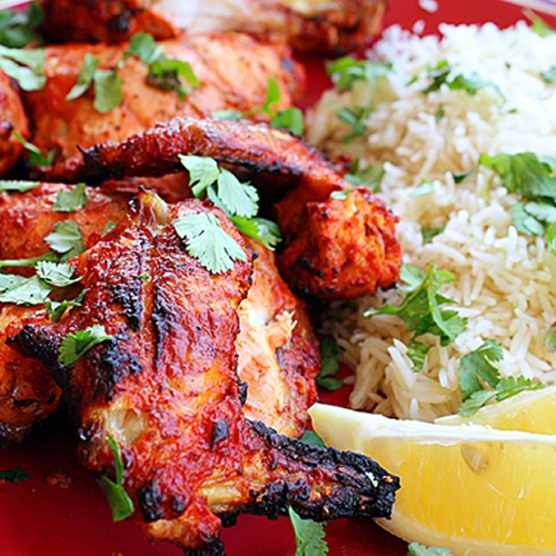 Pui Tandoori Marinat cu Orez basmati si Naan